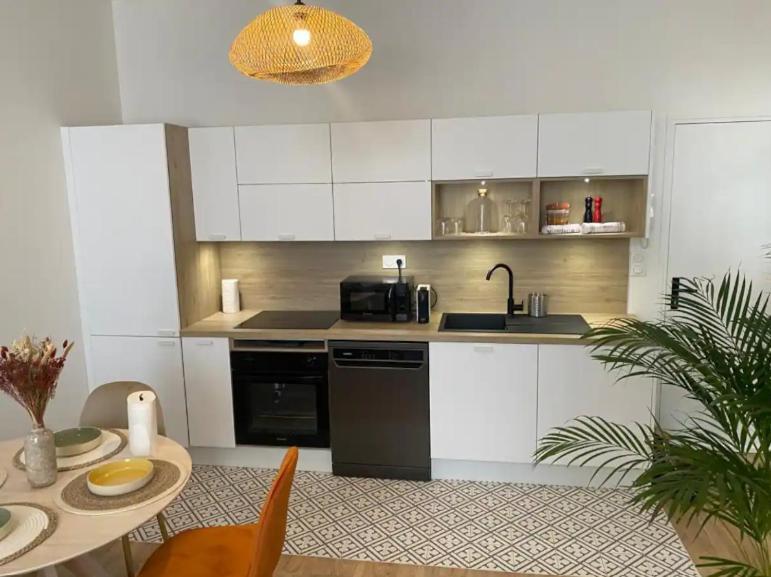 {La Petite Casa De Cezar} * Centre Ville Marseille * Clim Экстерьер фото